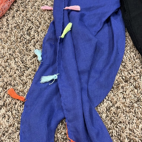 SCARF bundle 🩶 - Picture 3 of 5